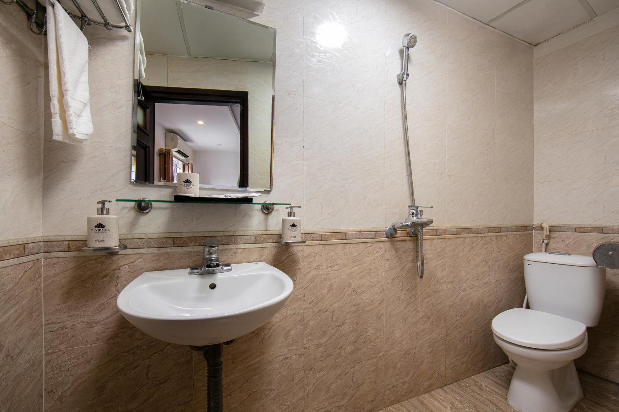 האנוי Duc Trong Hotel מראה חיצוני תמונה
